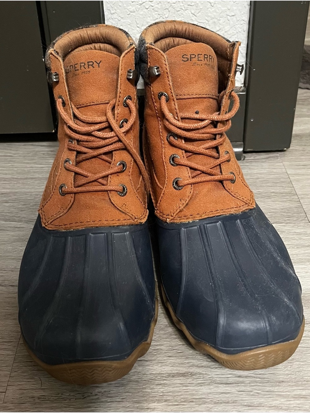 Sperry Men's Tan Leather and Navy Rubber Duck Boots